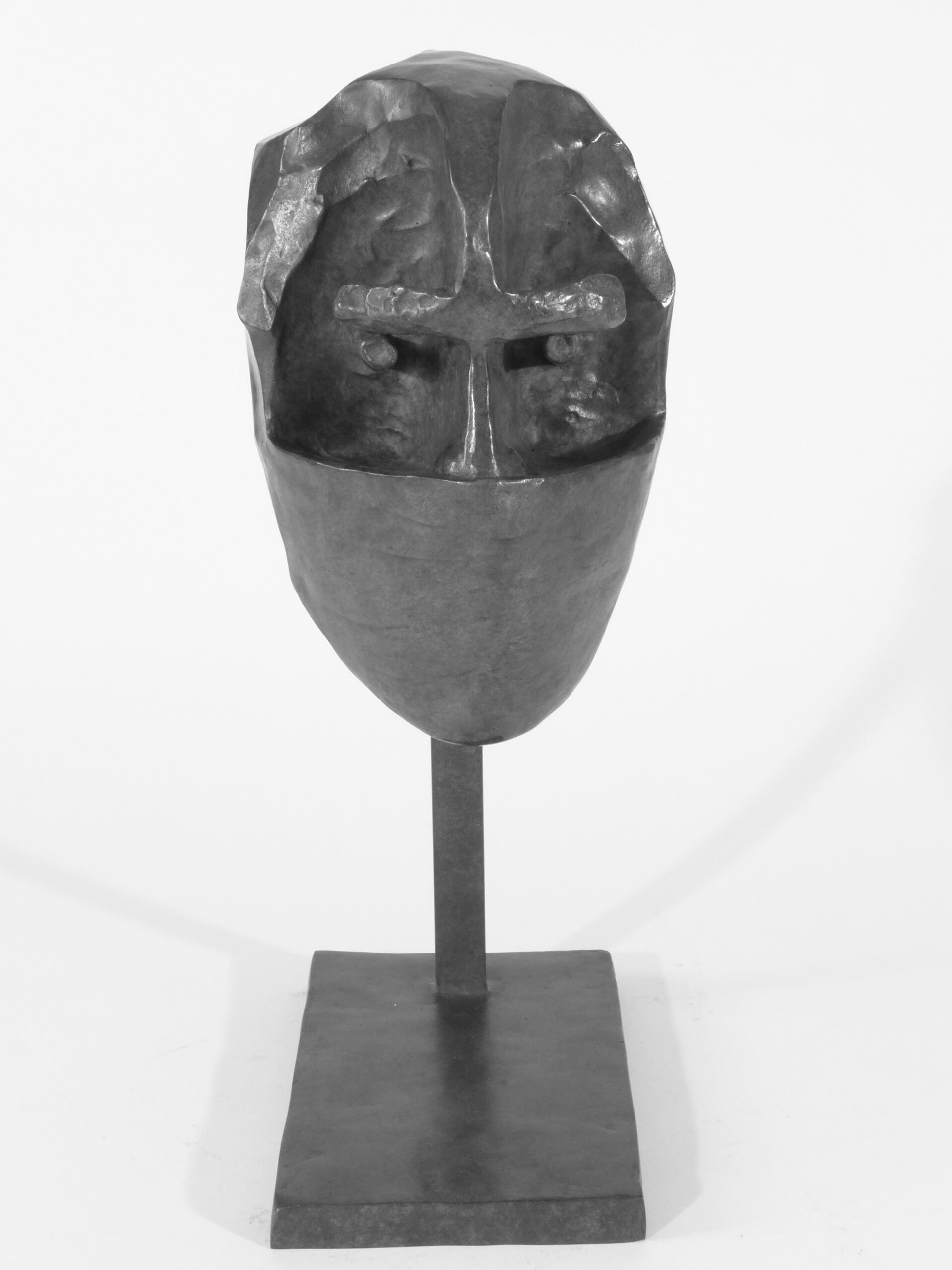 3 La Parole baillonnée, 1987, bronze, h47 cm