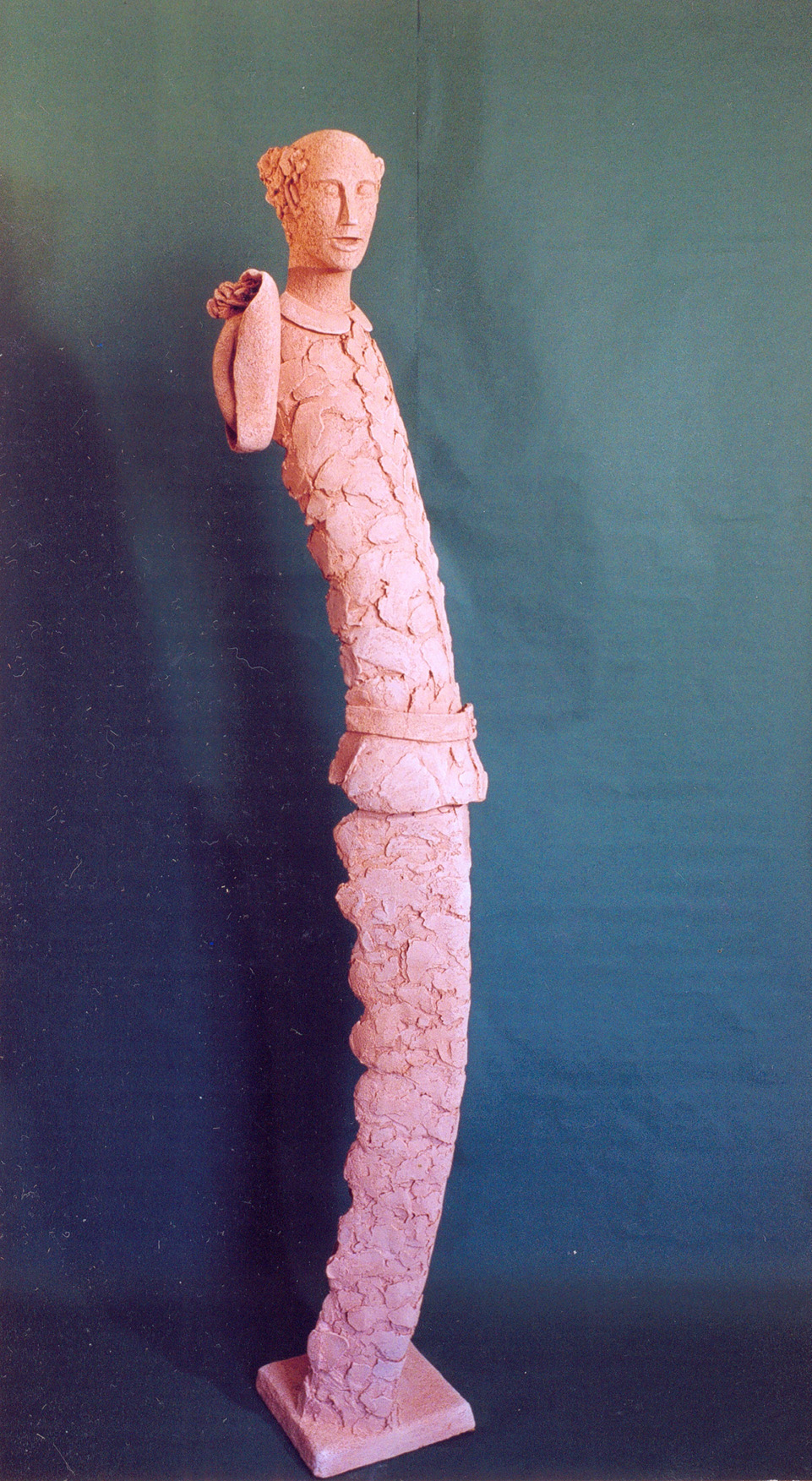 2 Arlequin, 1998-2000, terre cuite chamottée, pièce unique, h.175 cm