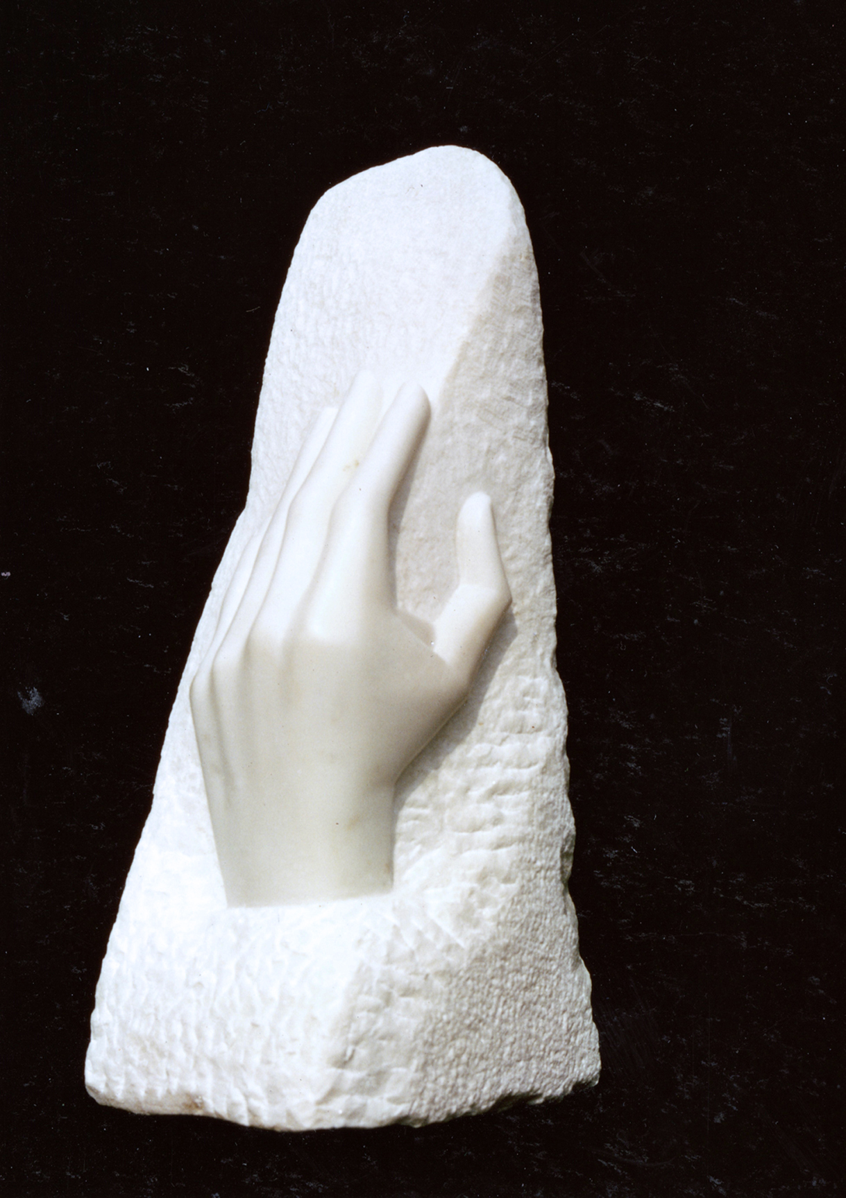 1 Etude de main 1982, marbre statuaire de Carrare, h 44 cm, collection privée