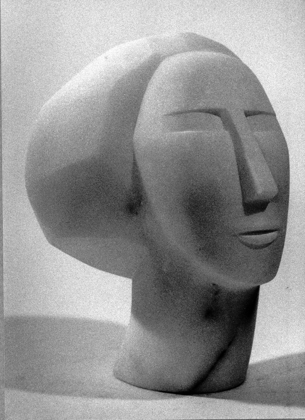 5 L’Odorat, 1992, marbre statuaire de Carrare, h 30,5cm, collection privée
